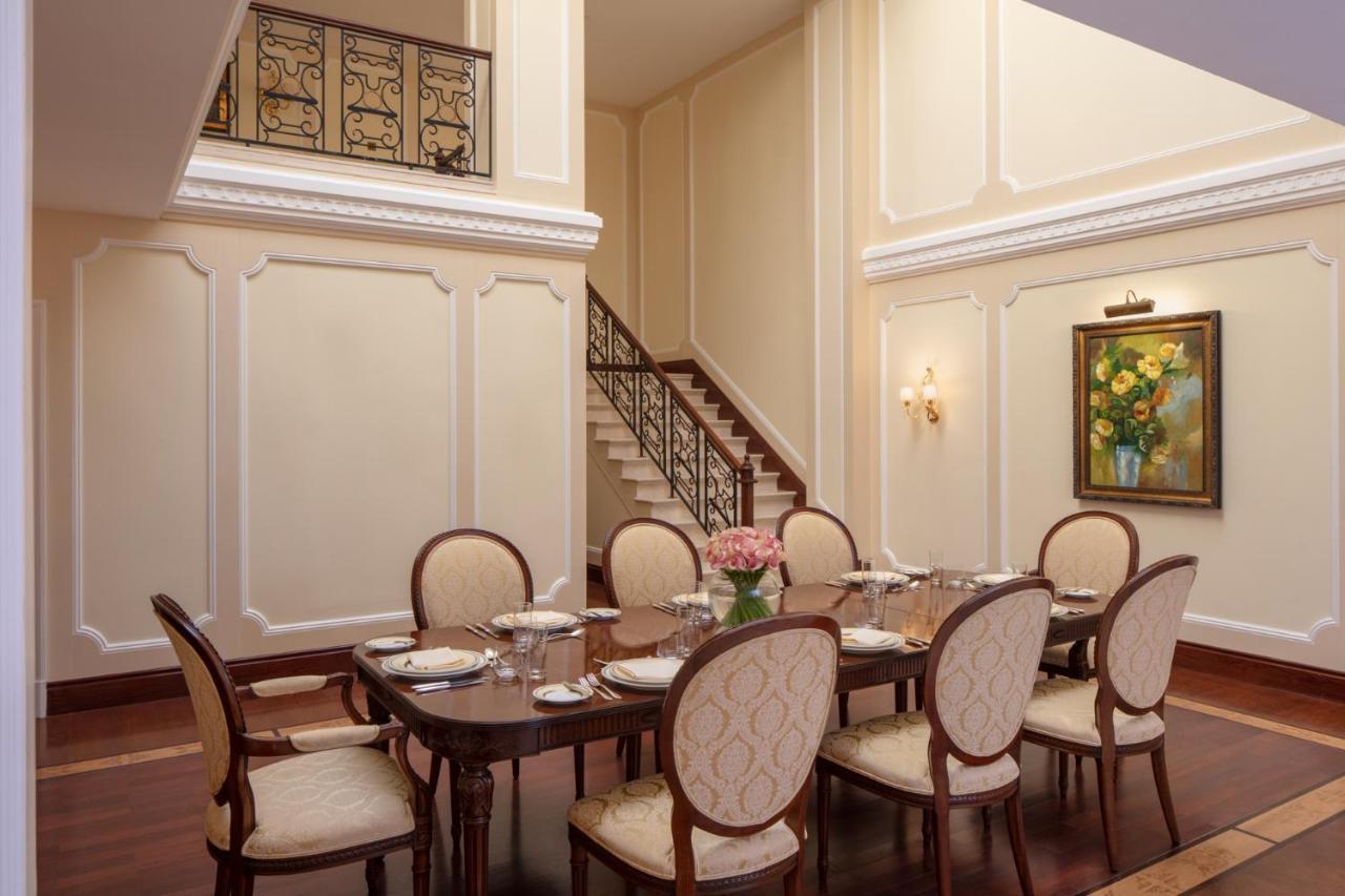 The Regency Hotel Kuwait Kuveyt Dış mekan fotoğraf Dining room